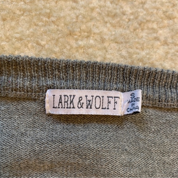 Lark & Wolff Grey Cotton Pull Over Sweater Long Sleeve V Neck Mens Size S - Picture 5 of 12